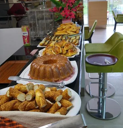 Akcayhan Hotel *